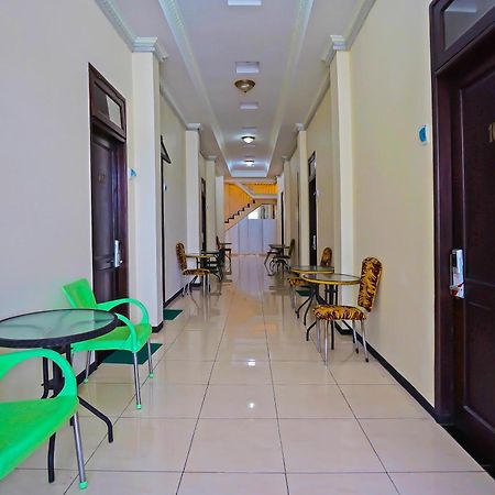 Oyo Life 511 Grace Residence Surabaya Exteriör bild