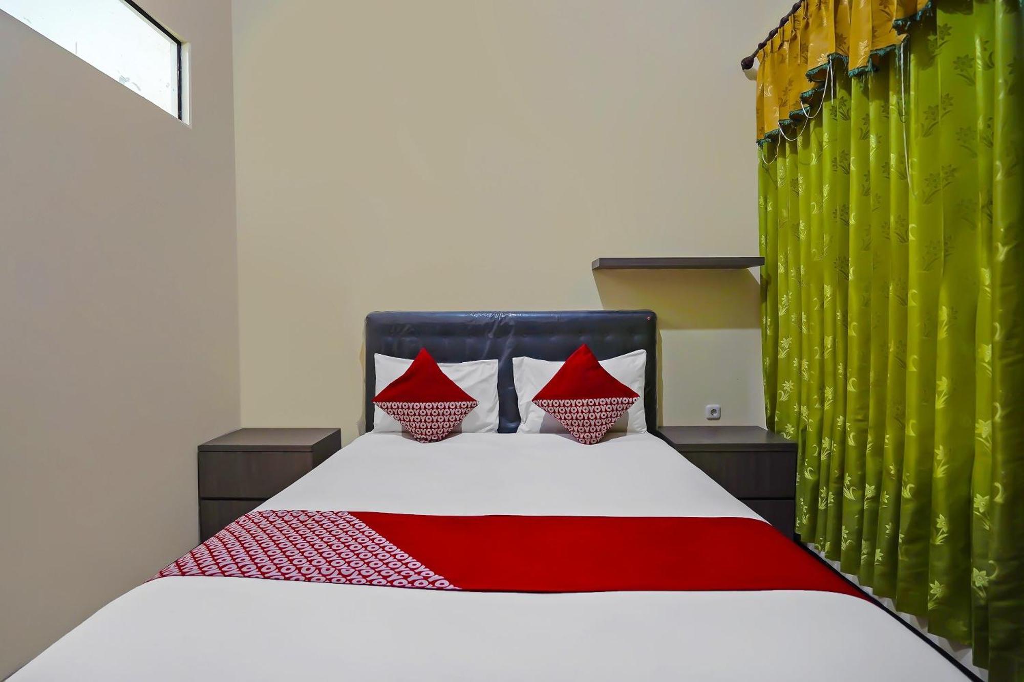 Oyo Life 511 Grace Residence Surabaya Exteriör bild