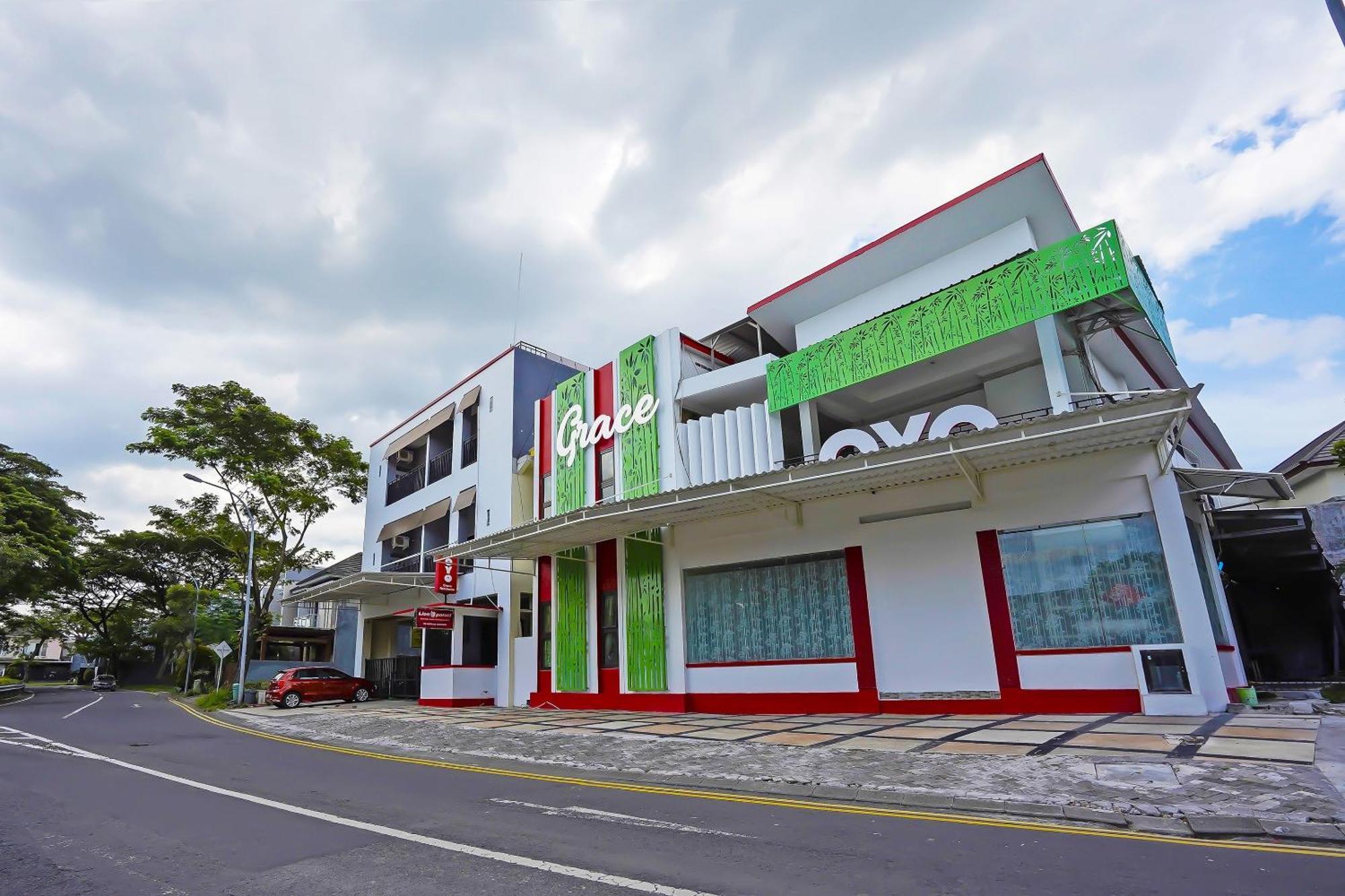 Oyo Life 511 Grace Residence Surabaya Exteriör bild