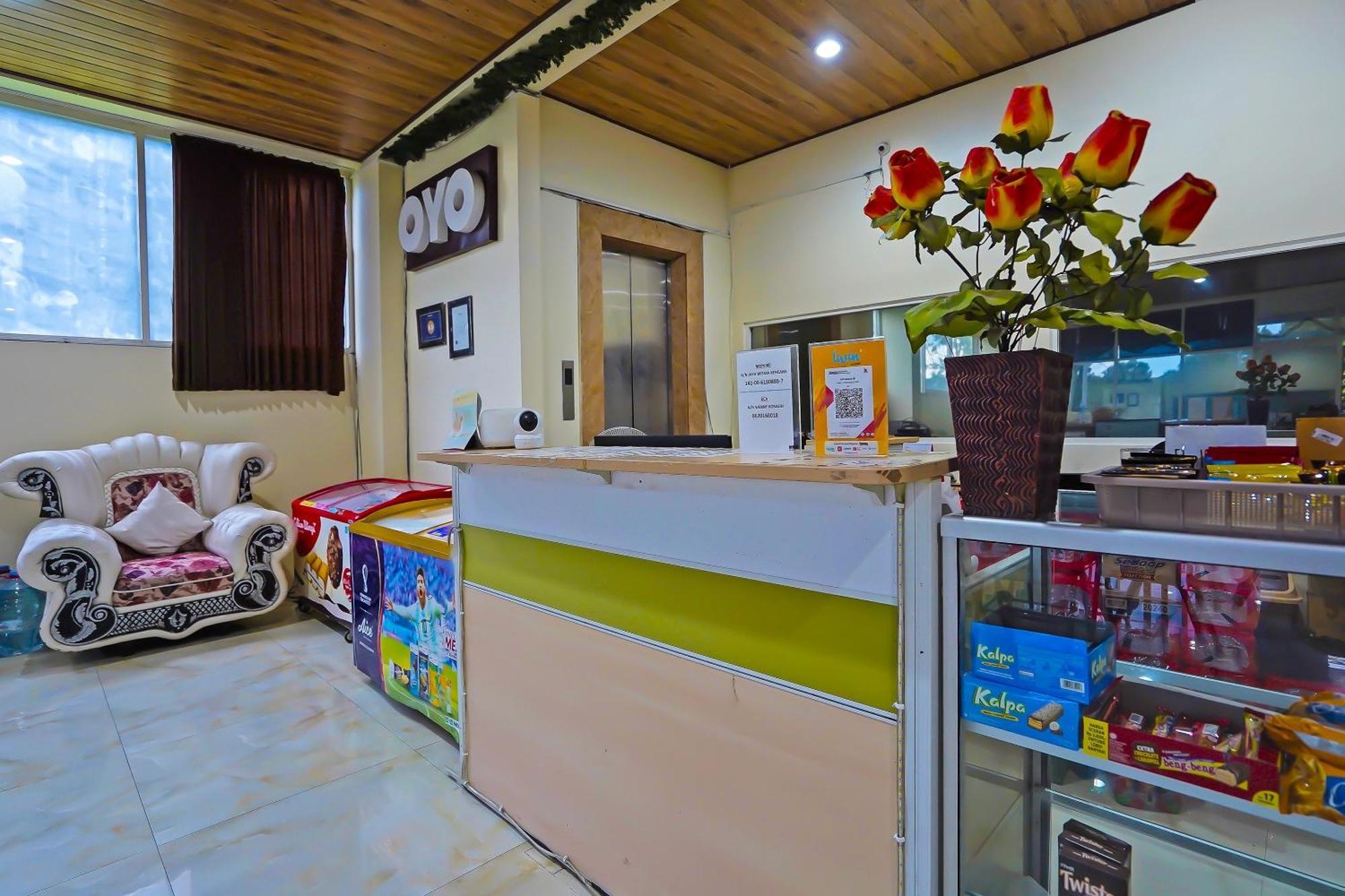 Oyo Life 511 Grace Residence Surabaya Exteriör bild